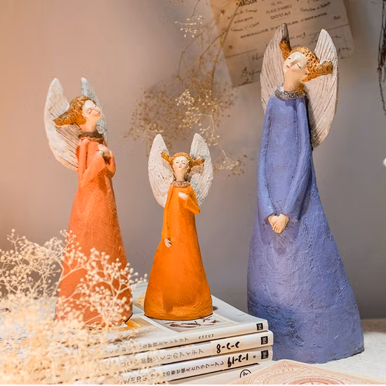 Factory Customized Resin Fairy Girl Angel Figurines with Wings